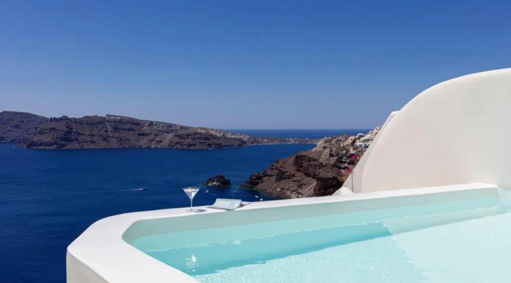 Presidential Suite with Plunge Pool at Canaves Oia Suites