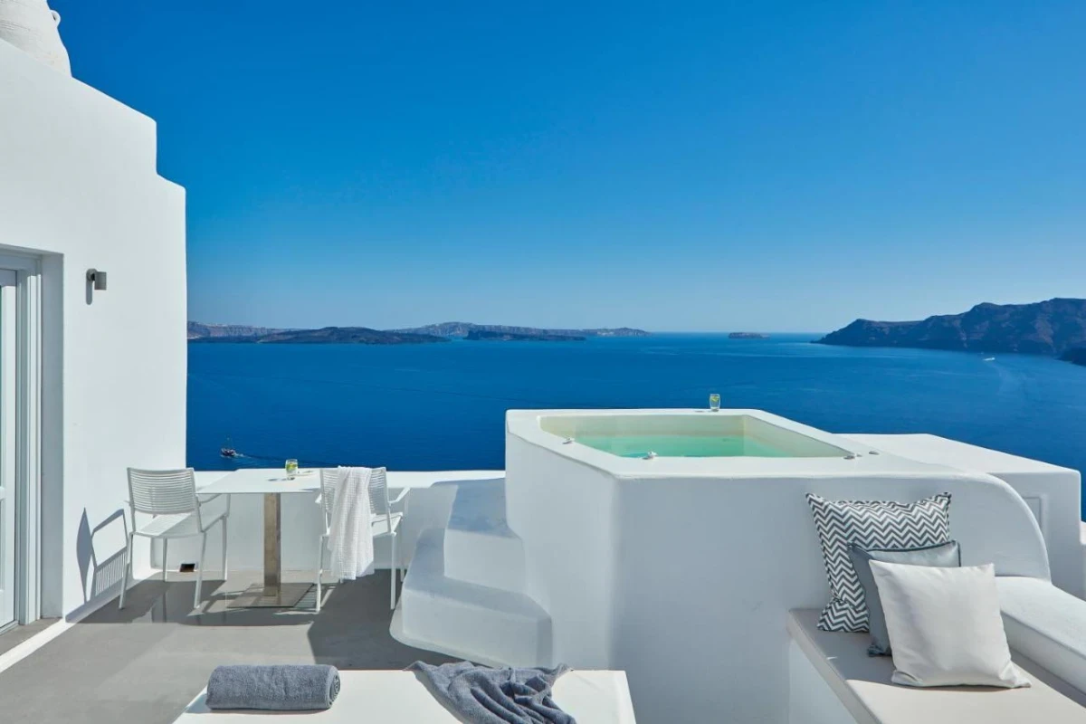 Katikies Santorini