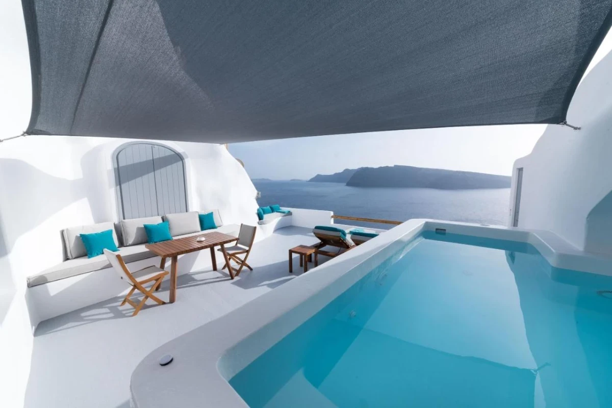 Maregio Suites