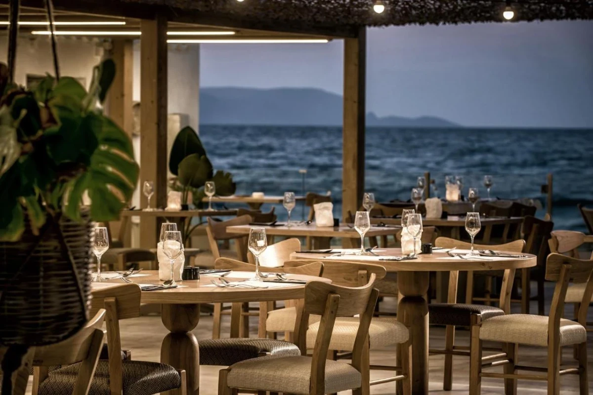 Enorme Maya Beach Hotel