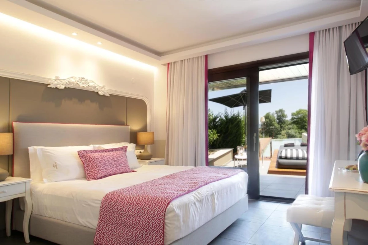 Avaton Luxury Beach Resort, Relais & Chateaux