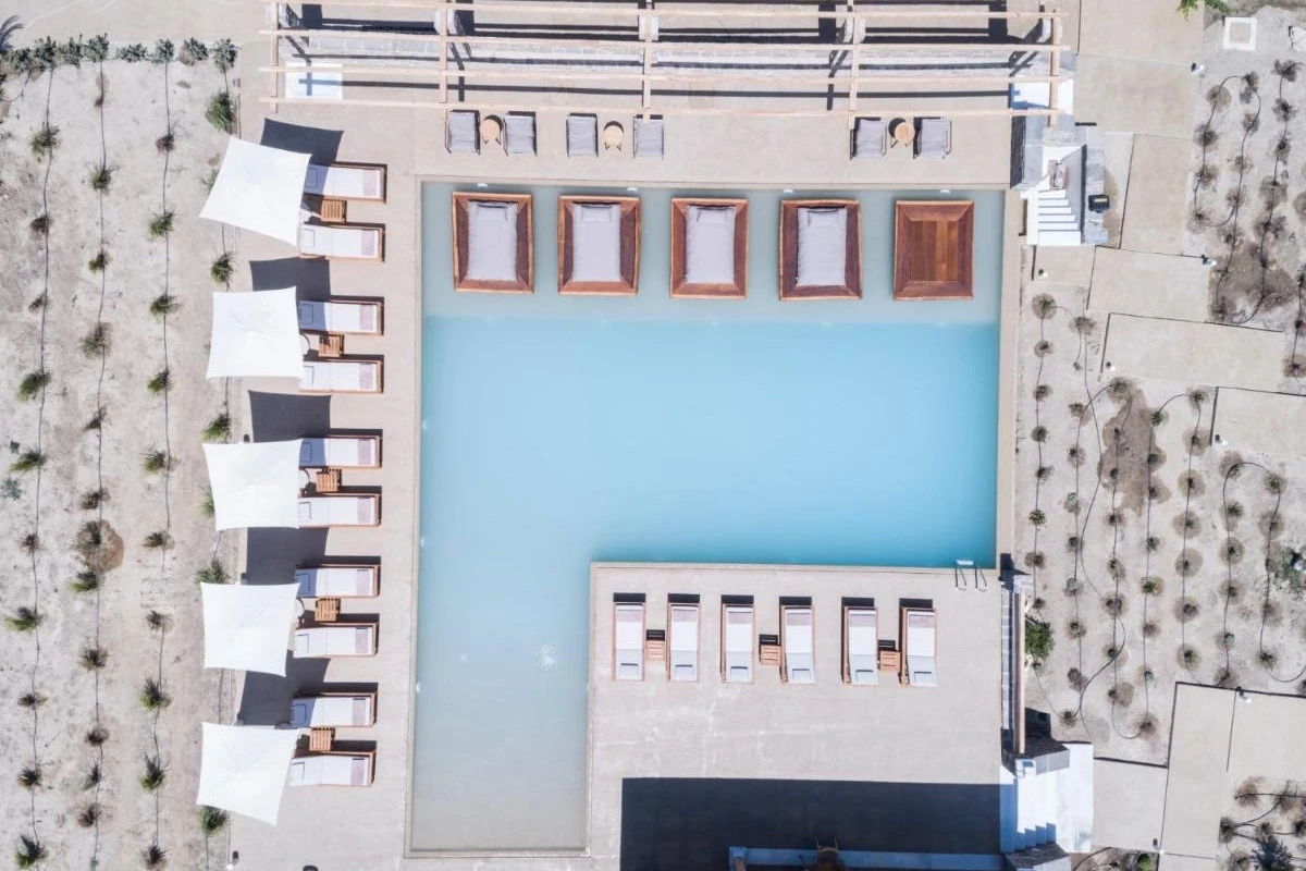 Ammothines Cycladic Suites