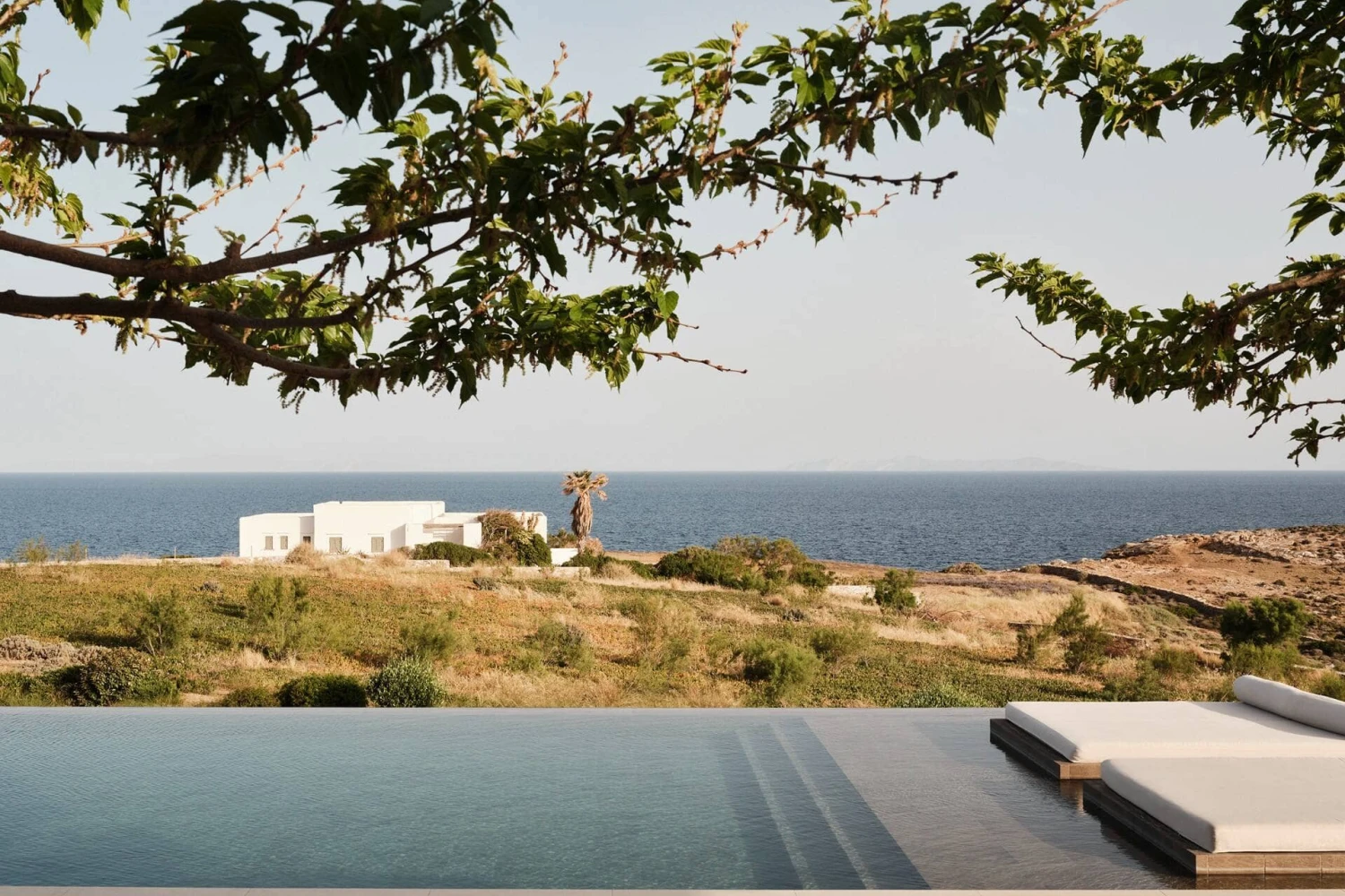 NOS Hotel & Villas