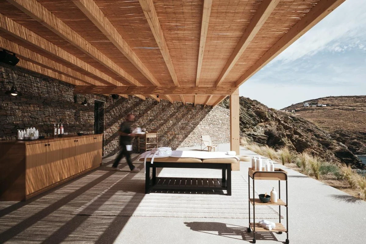 NOS Hotel & Villas