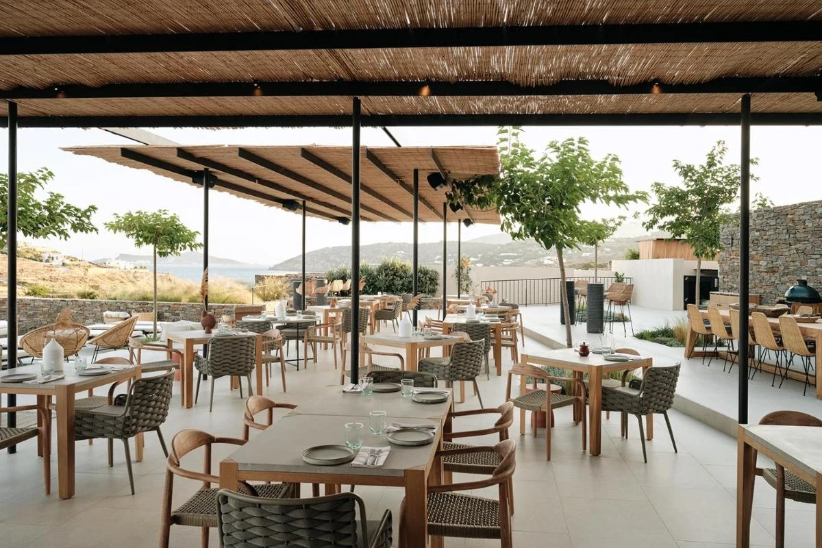 NOS Hotel & Villas