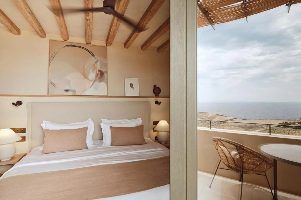 NOS Hotel & Villas