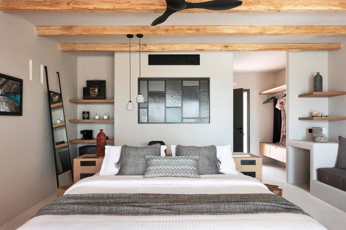 Cave Suites, Milos