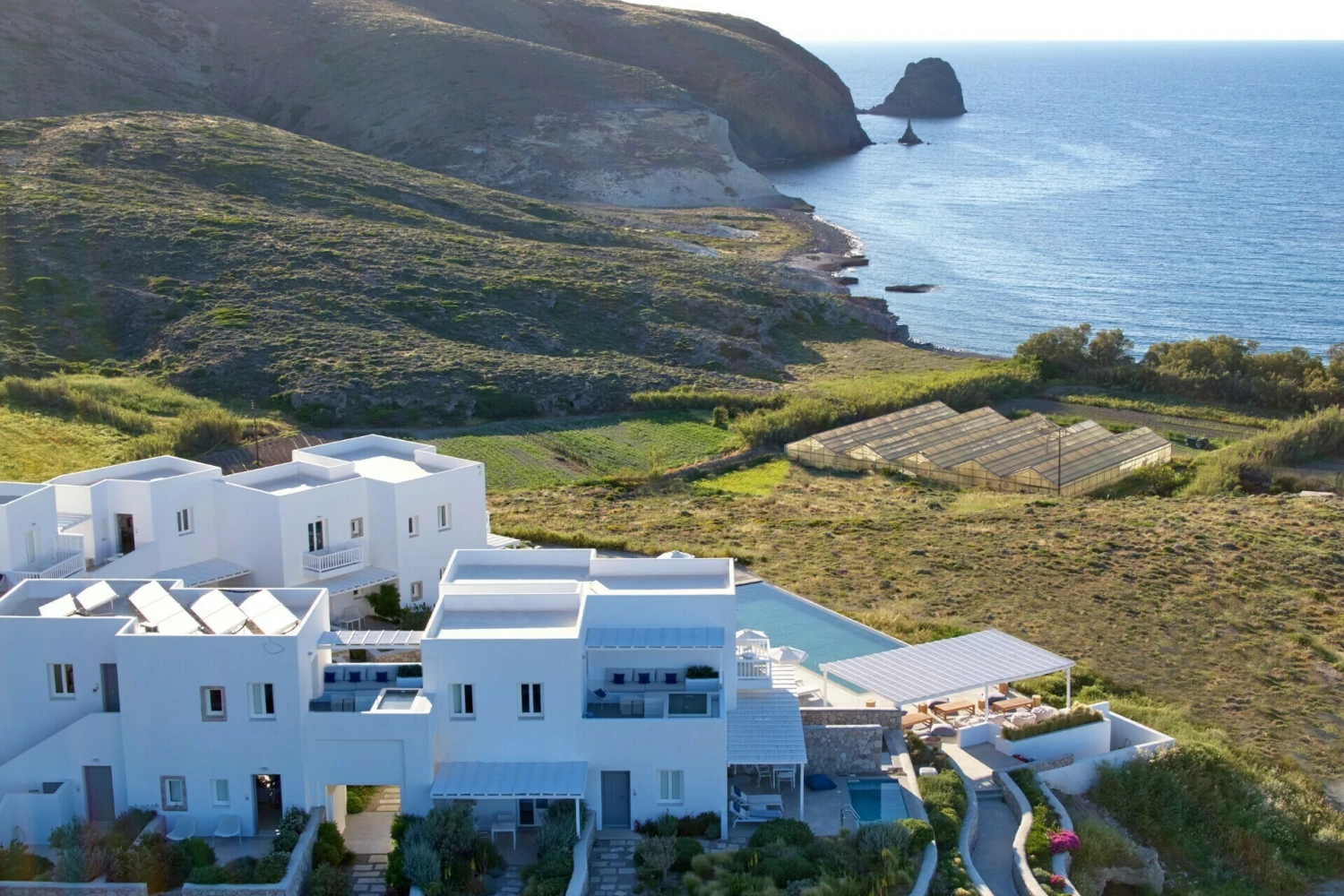 Milos Breeze Boutique Hotel