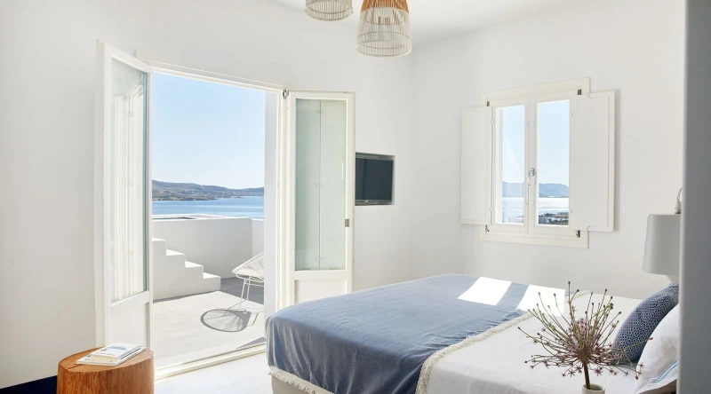 Honeymoon Suite with Outdoor Plunge Pool &  Panoramic Sea View at Milos Breeze Boutique Hotel