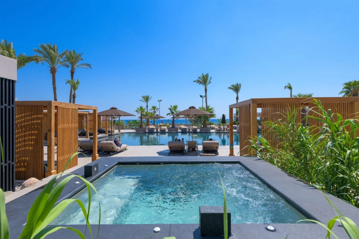 Ammades All Suites Beach Hotel