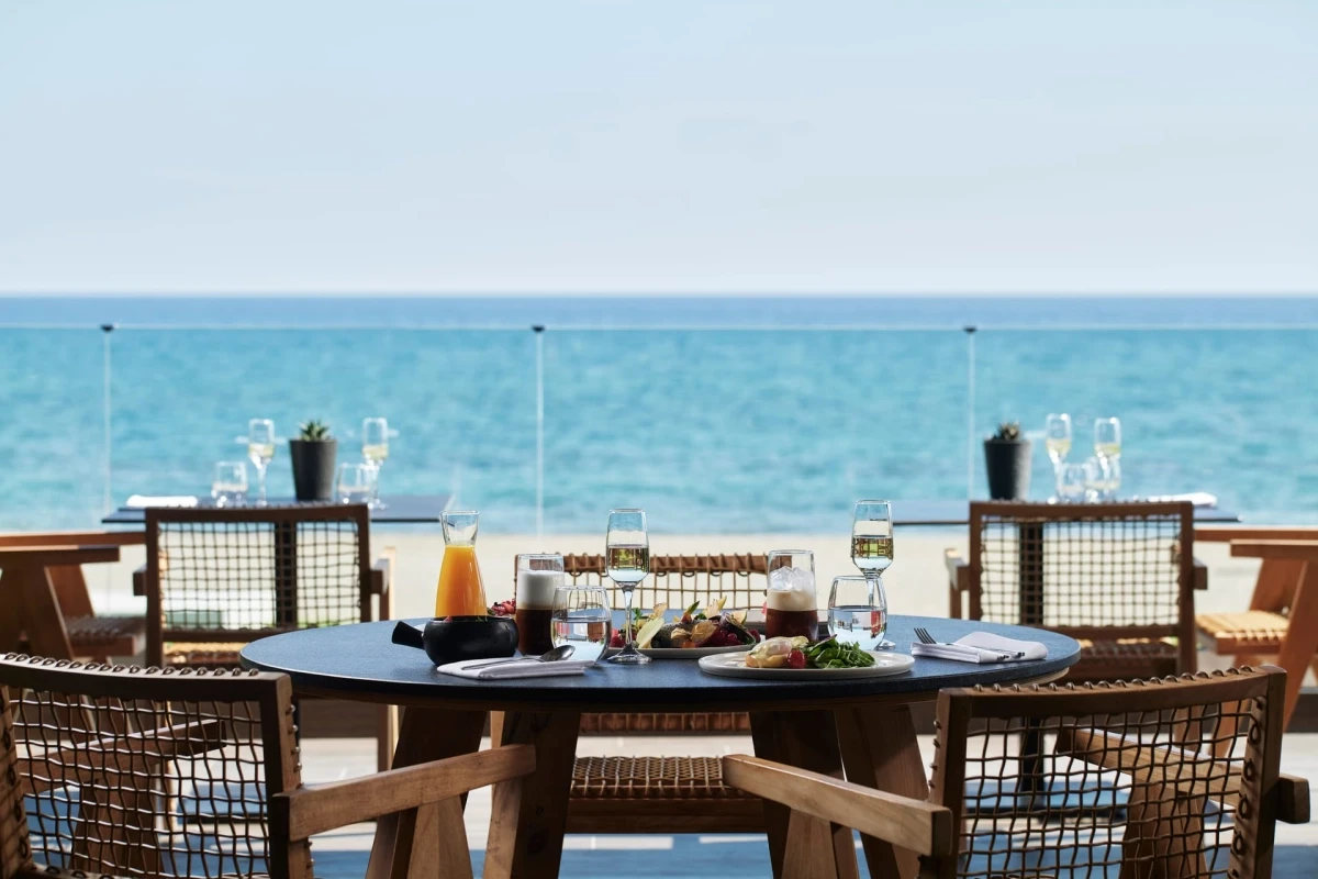 Ammades All Suites Beach Hotel