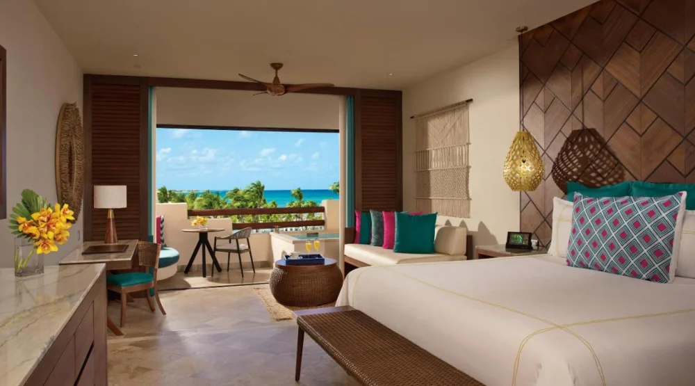 Preferred Club Junior Suite Ocean View King at Secrets Maroma Beach