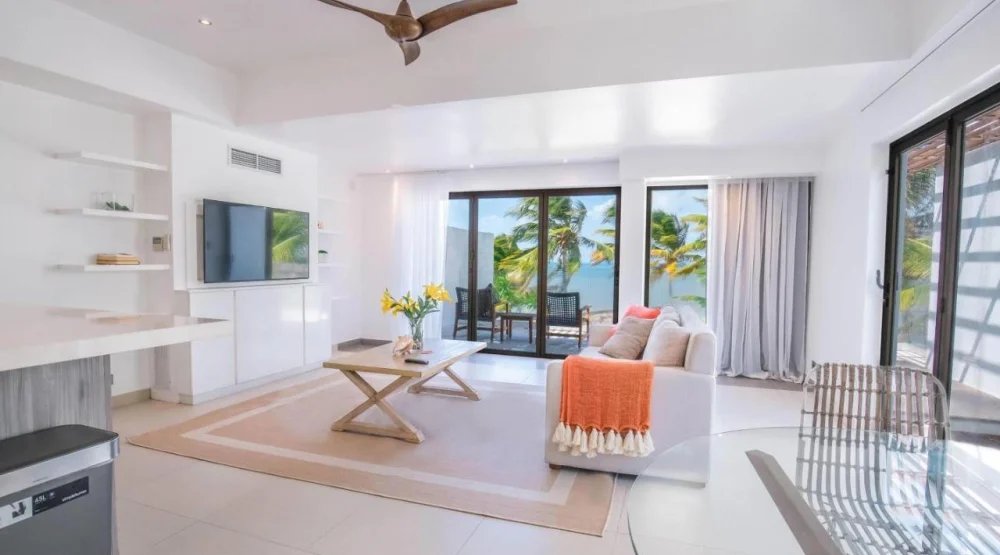 One Bedroom Oceanfront Suite at Hodges Bay Resort & Spa