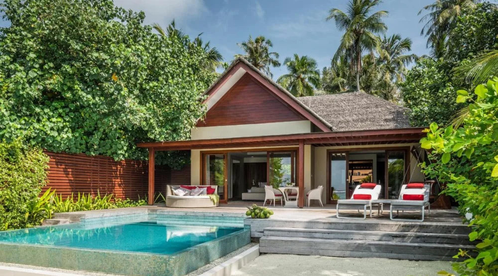 Deluxe Family Beach Pool Villa at Niyama Private Islands