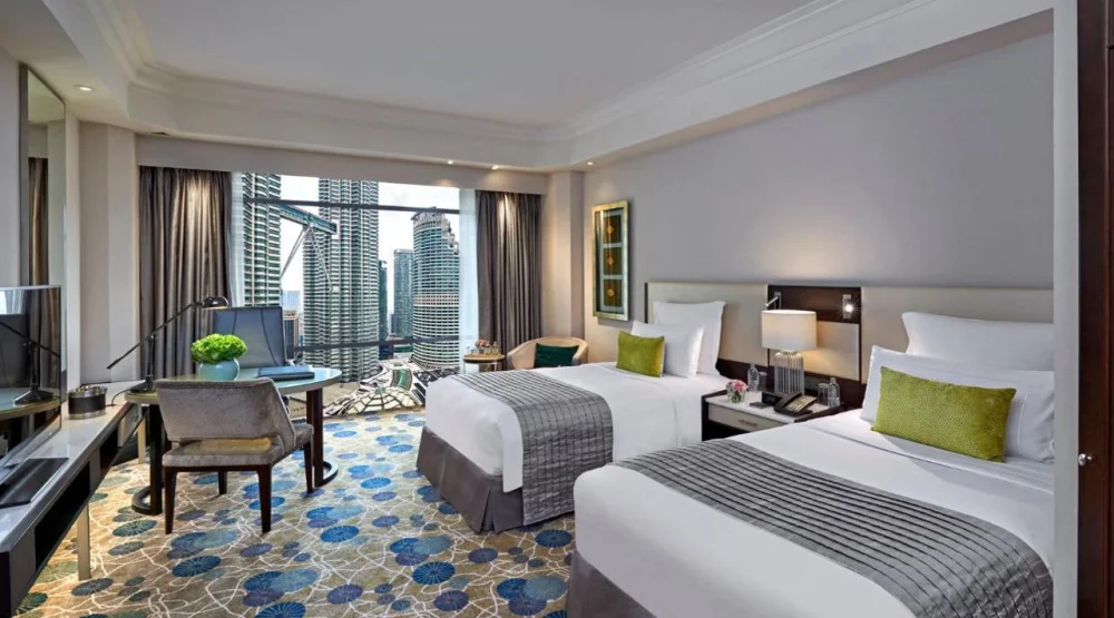 Club Twin Room with Twin Towers View at Mandarin Oriental Kuala Lumpur