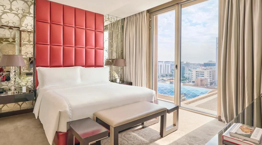 Deluxe Suite at Mandarin Oriental Al Faisaliah