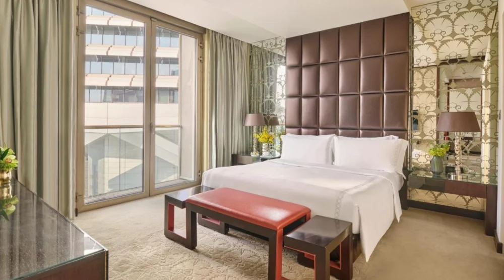 Premier Deluxe Suite at Mandarin Oriental Al Faisaliah