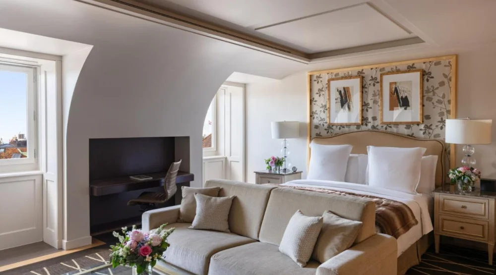 Loft Suite Two Twin Beds at Four Seasons Hotel des Bergues Geneva