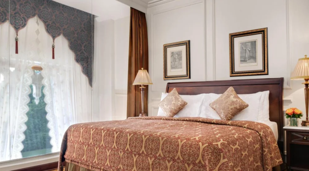 Valide Sultan Suite at Ciragan Palace Kempinski Hotel