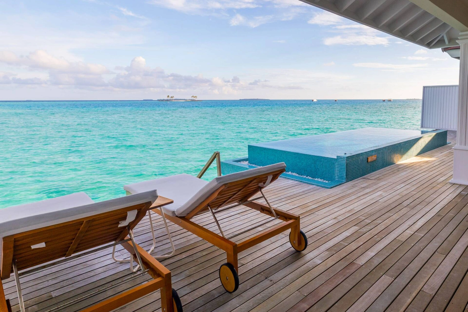 The Standard Maldives Huruvalhi