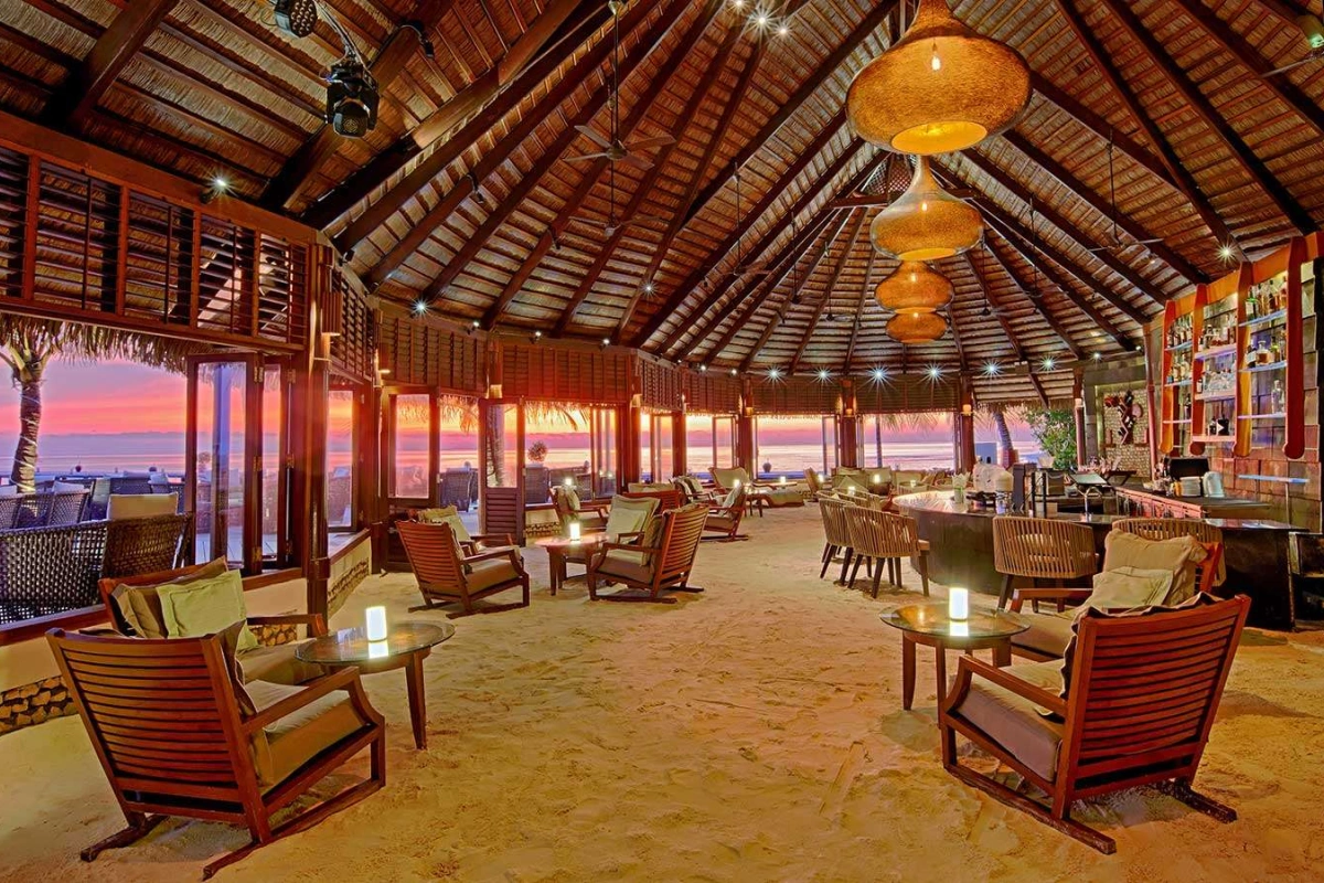 Komandoo Island Resort