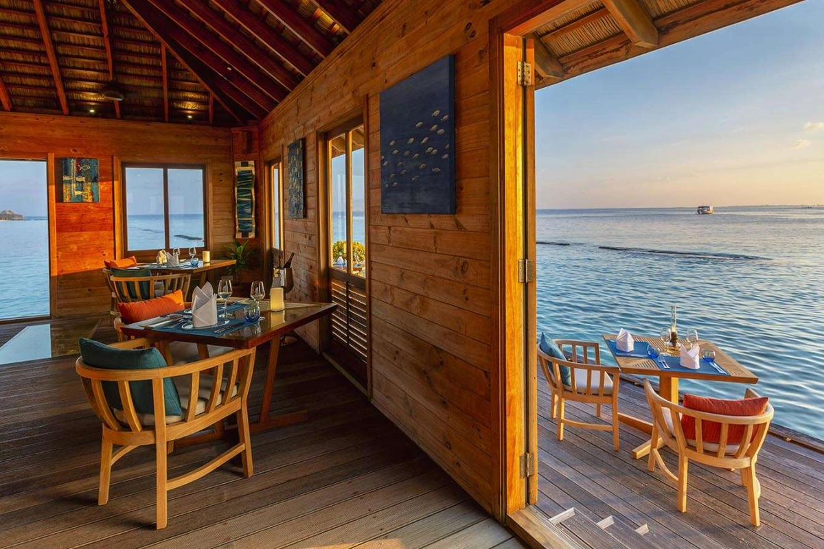 Komandoo Island Resort