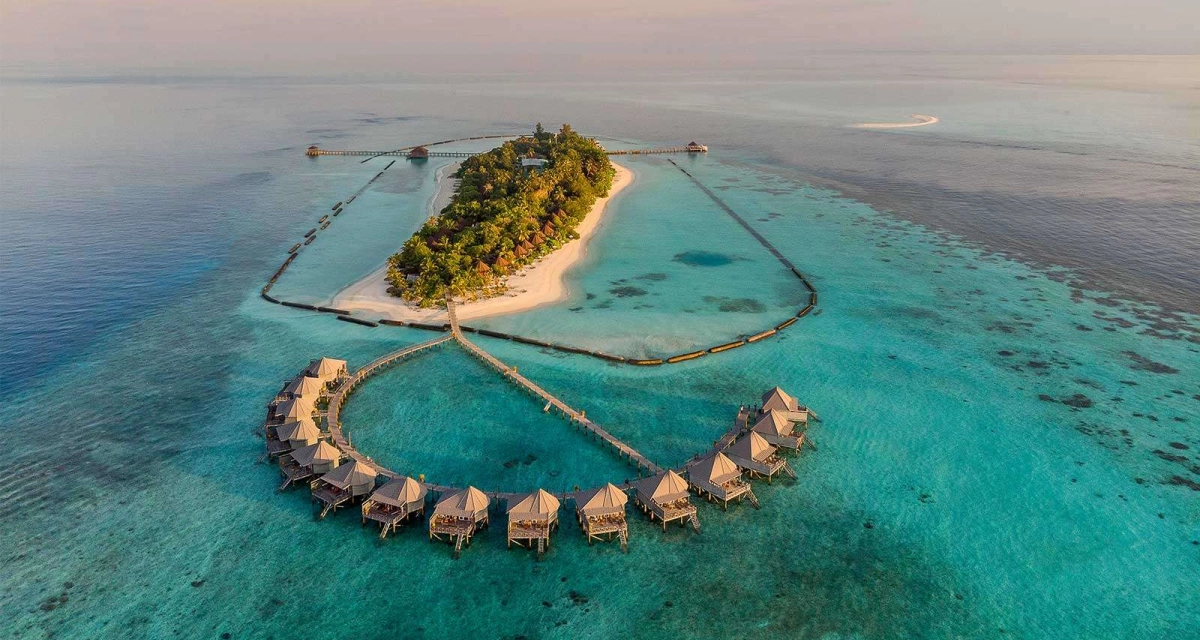 Komandoo Island Resort