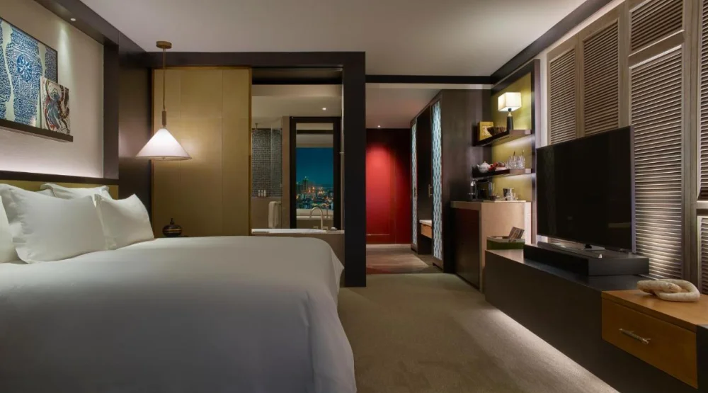 Premier River Twin at Rosewood Phnom Penh