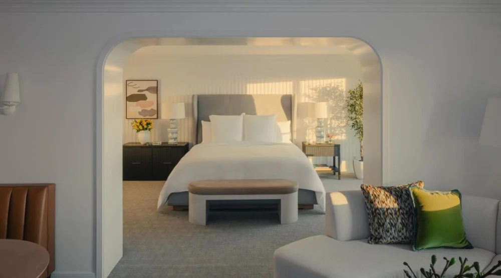 The 720 Oceanfront King Room at Regent Santa Monica Beach