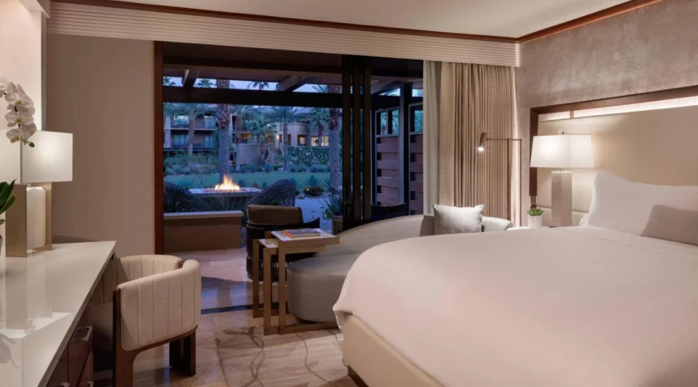 Terrace Firepit Room - One King at The Ritz-Carlton Rancho Mirage