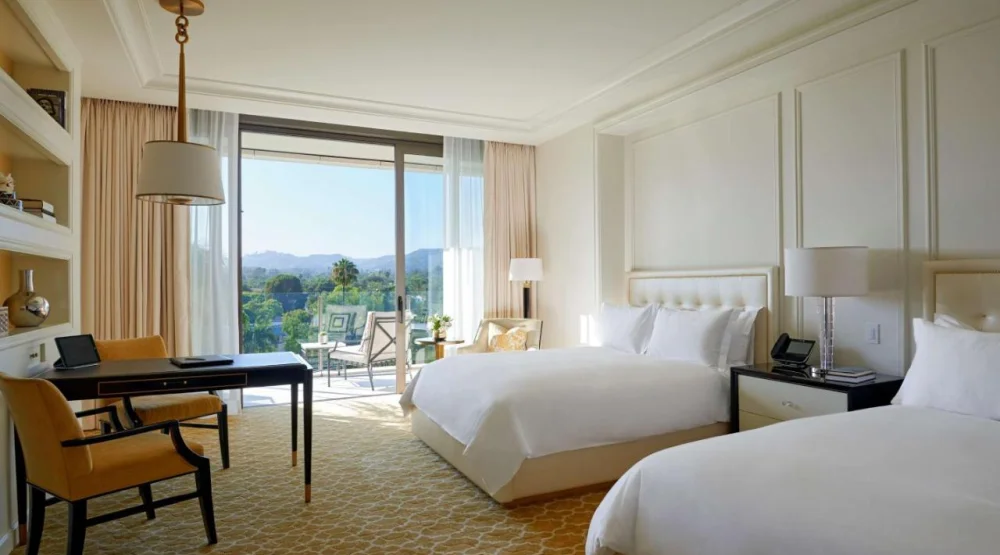 High Floor Deluxe Queen Room with Two Queen Beds with Terrace and View at Waldorf Astoria Beverly Hills