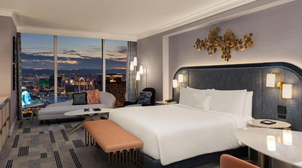Gold King Strip Best View at Fontainebleau Las Vegas