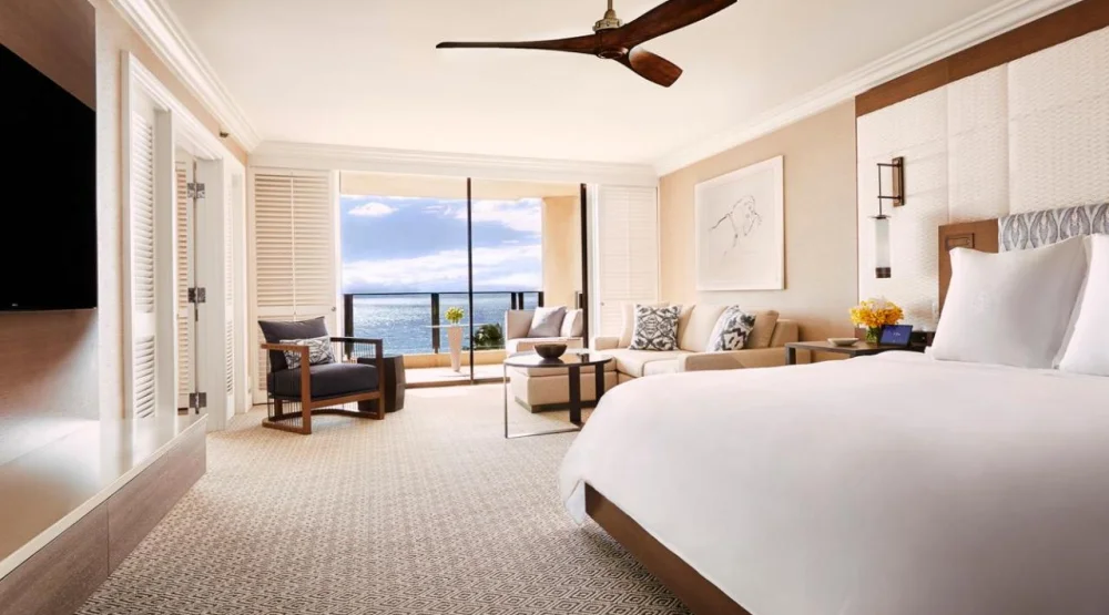 Club Floor Ocean Front Prime Suite with King Bed at Four Seasons Resort Maui at Wailea