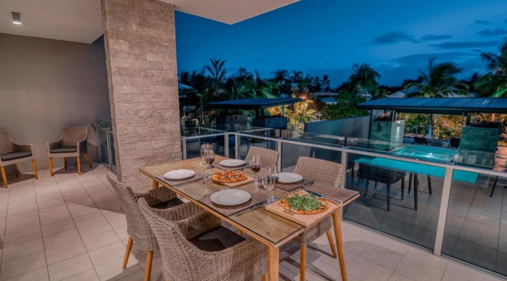 Balcony Apartment Three Bedroom at Coconut Grove Port Douglas
