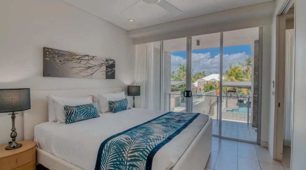 Rooftop Spa Apartment Three Bedroom at Coconut Grove Port Douglas