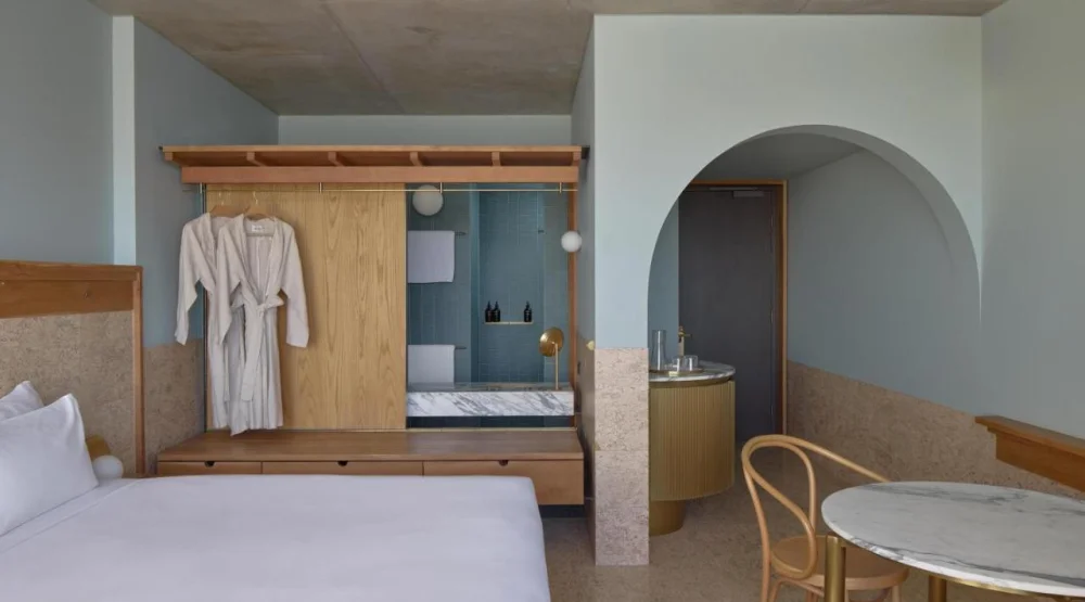 King Room with Terrace - Urban at The Calile Hotel