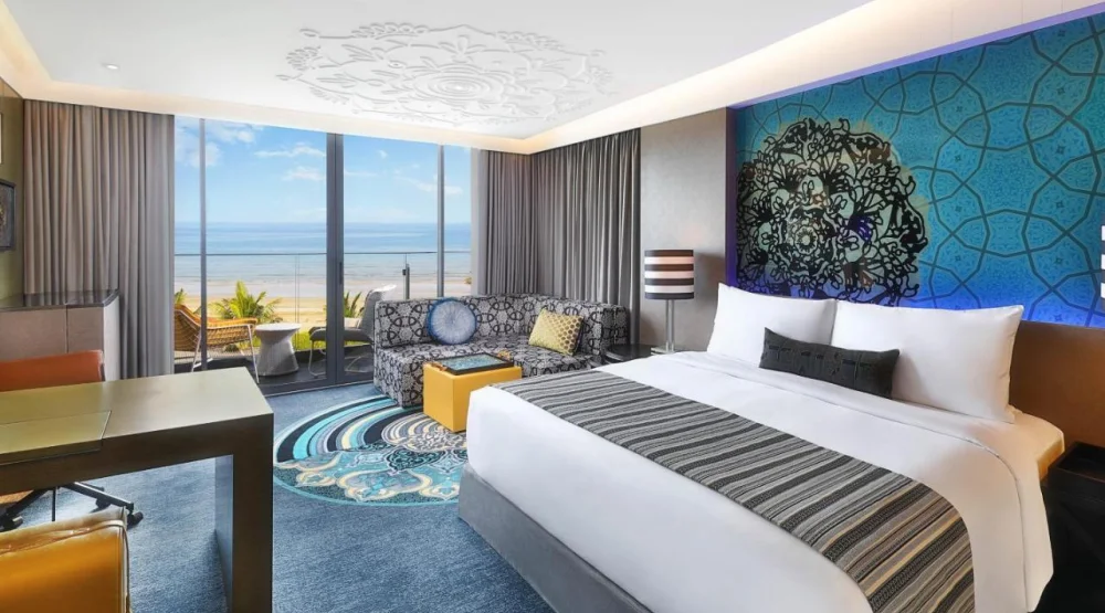 Cozy Guest Room King at W Muscat