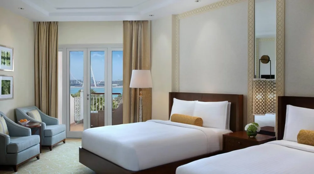 King Ocean Room - Ocean View/club Level at The Ritz Carlton Dubai