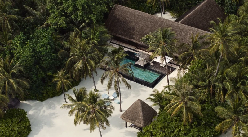 Grand Beach Villa with Pool at One&Only Reethi Rah