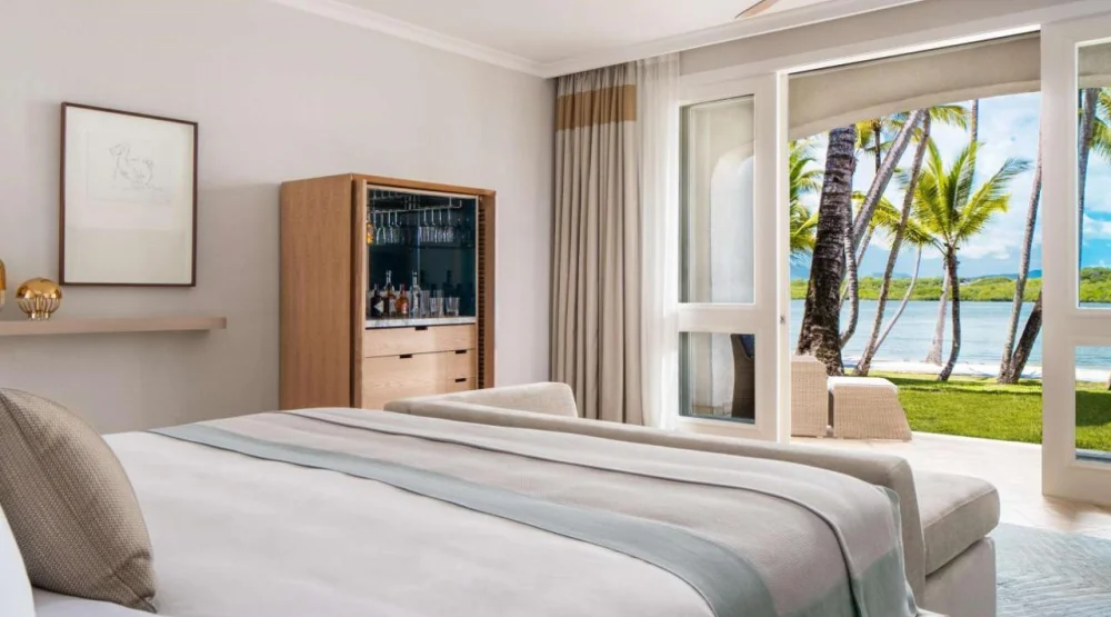 Sunset Room Terrace King at One&Only Le Saint Geran