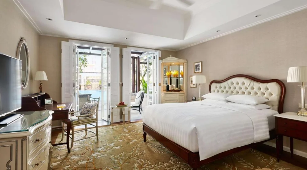 Deluxe King Room at Park Hyatt Saigon