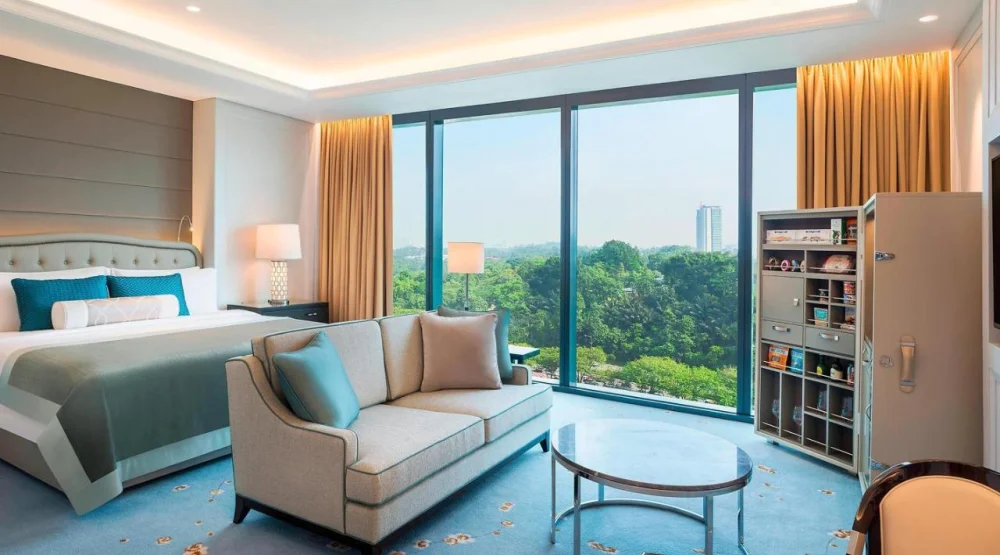 Guest Room, One King, Lake Gardens View at The St. Regis Kuala Lumpur