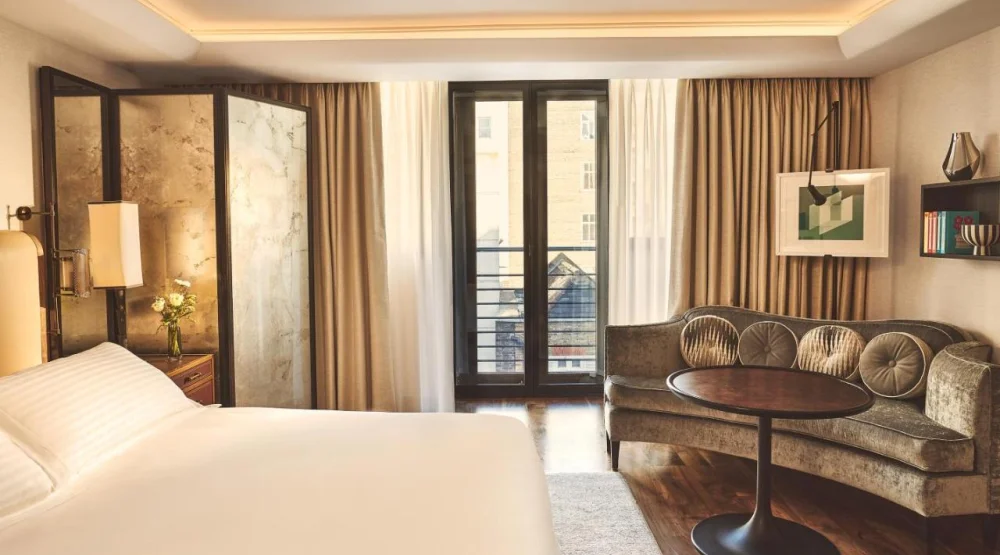 Contemporary Deluxe Room at The Connaught