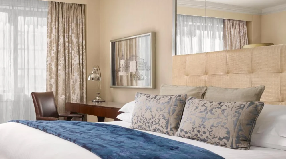 Cozy King Room at Intercontinental London Park Lane