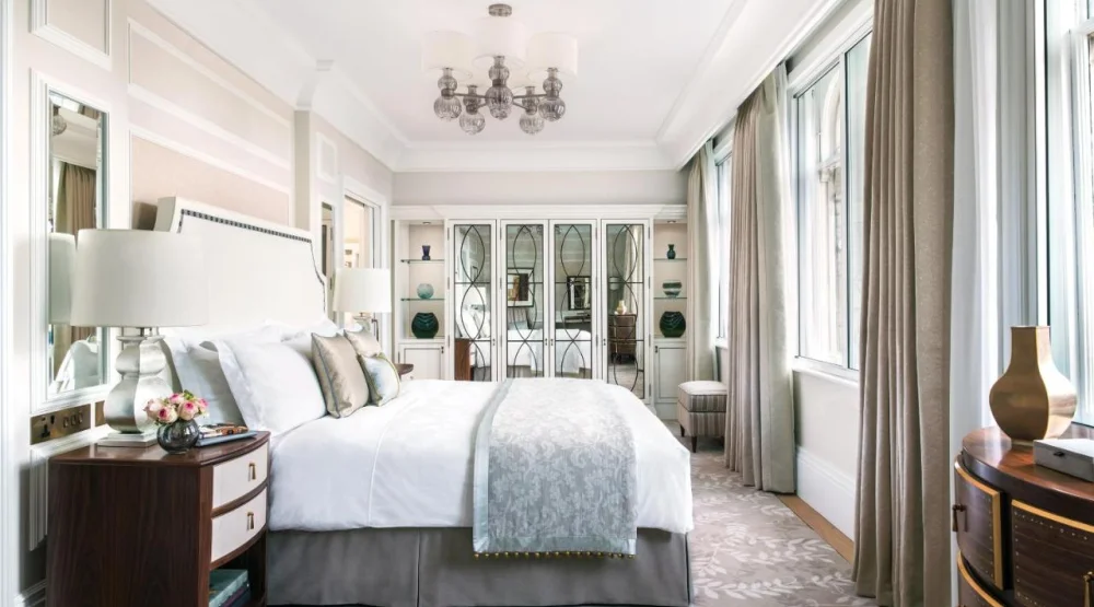 Club One Bedroom Suite at The Langham London