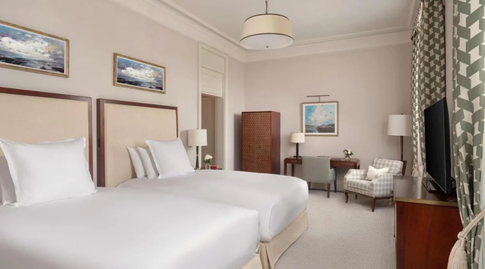 Deluxe Twin Room at Raffles London At The OWO