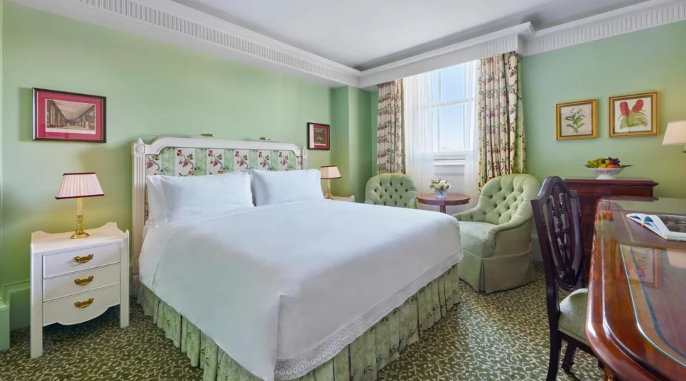 Park View Deluxe Room at The Lanesborough