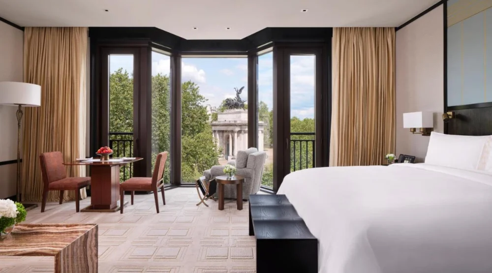 Grand Premier Park Room King at The Peninsula London