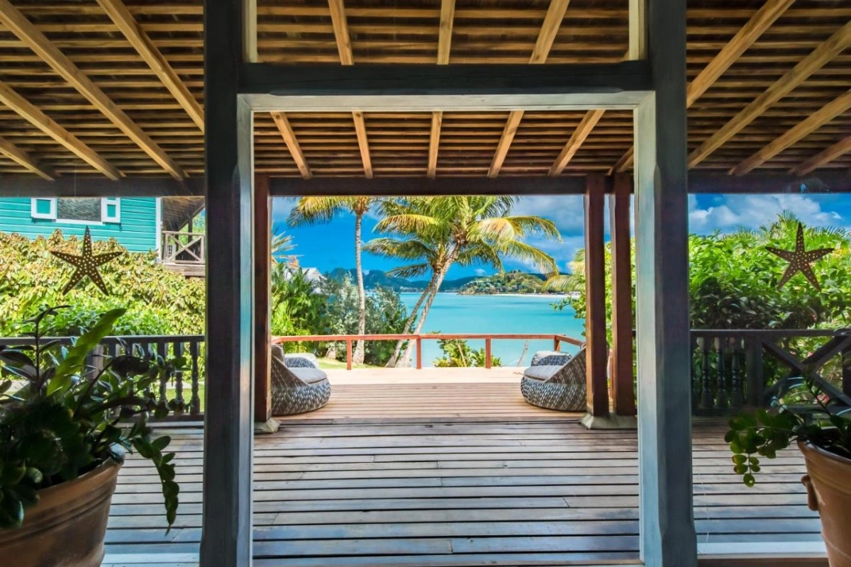 Cocobay Resort