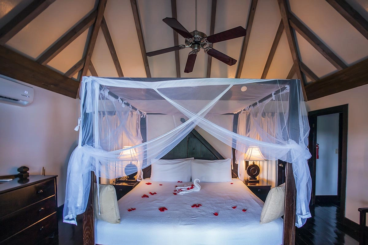 Cocos Hotel